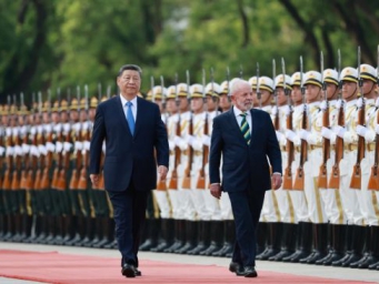 2000亿美元大关，突破在望